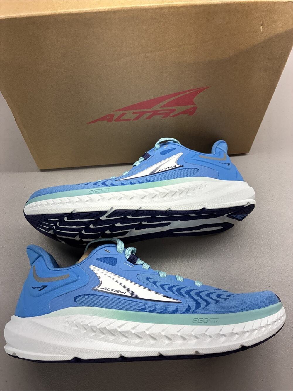 Altra Torin 7 Shoes Womens 7 W Blue White Road Running Max Cushioned Footshaped